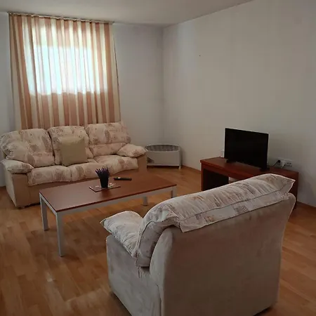 Mountain Paradise 1 - 2 Bedroom - Large * בנסקו