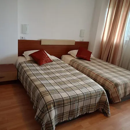 Mountain Paradise 1 - 2 Bedroom - Large * בנסקו