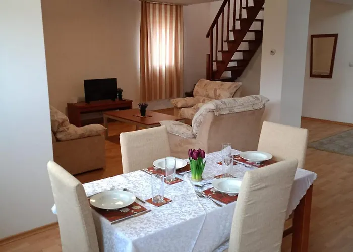 Mountain Paradise 1 - 2 Bedroom - Large 班斯科